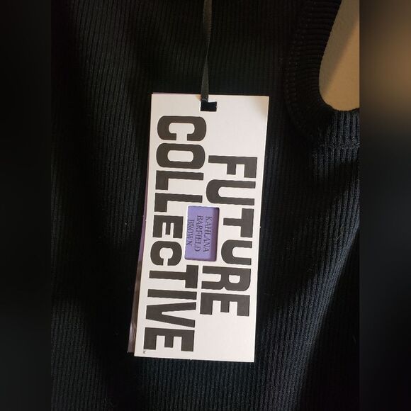 2/$25🆕️ Future Collective Kahlana Barfield Brown 4x Black Cut Out Crop Tank Top - Picture 8 of 10